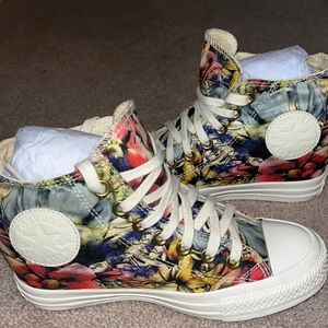 Floral print wedge Converse